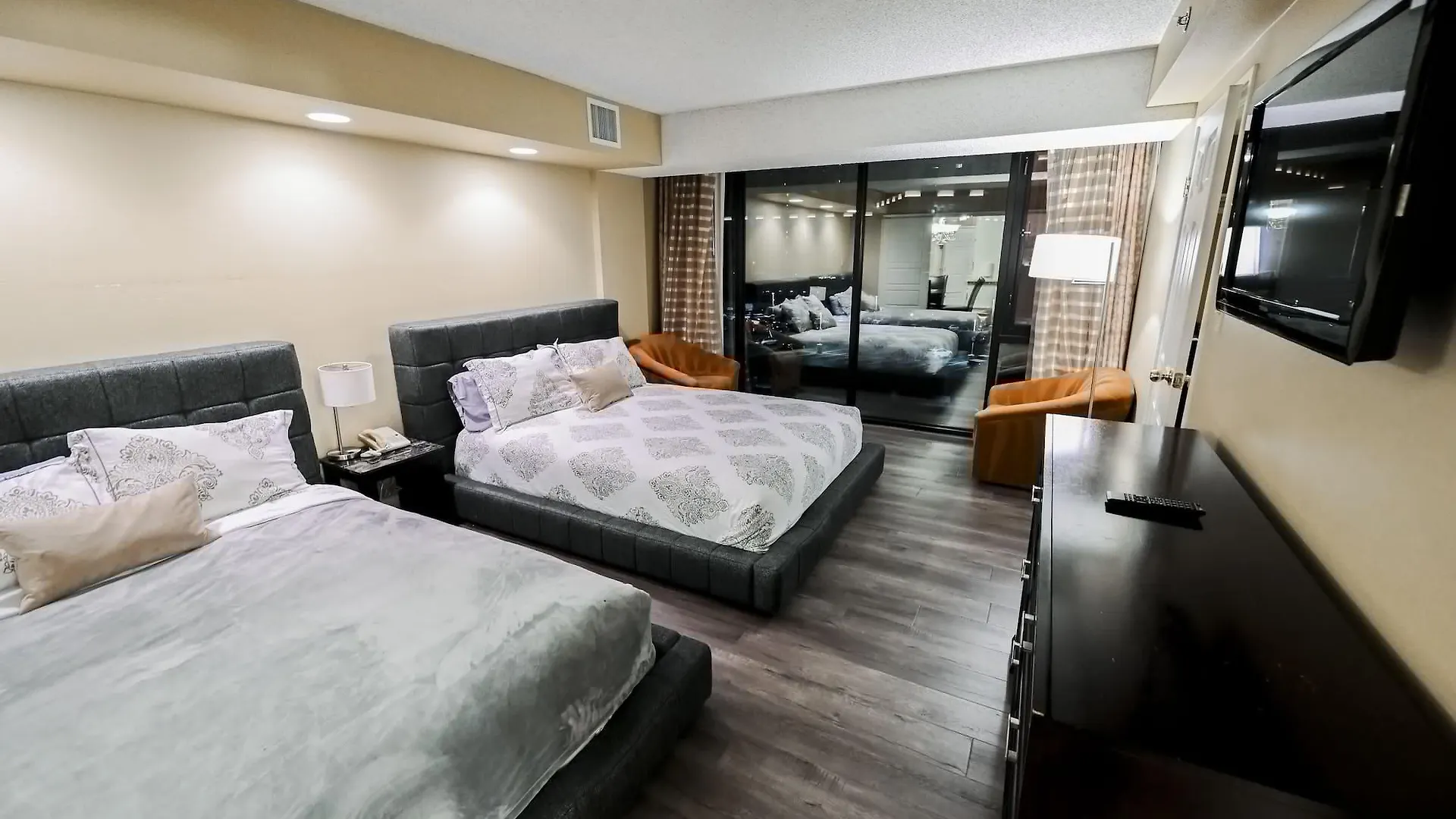 Jockey Club Suites Las Vegas Hotel